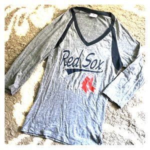 ⚾️ Red Sox shirt Sz M EUC